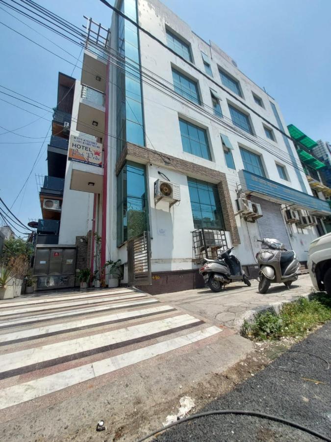 Hotel Park Pride Pitampura New Delhi, Couple Friendly Eksteriør bilde