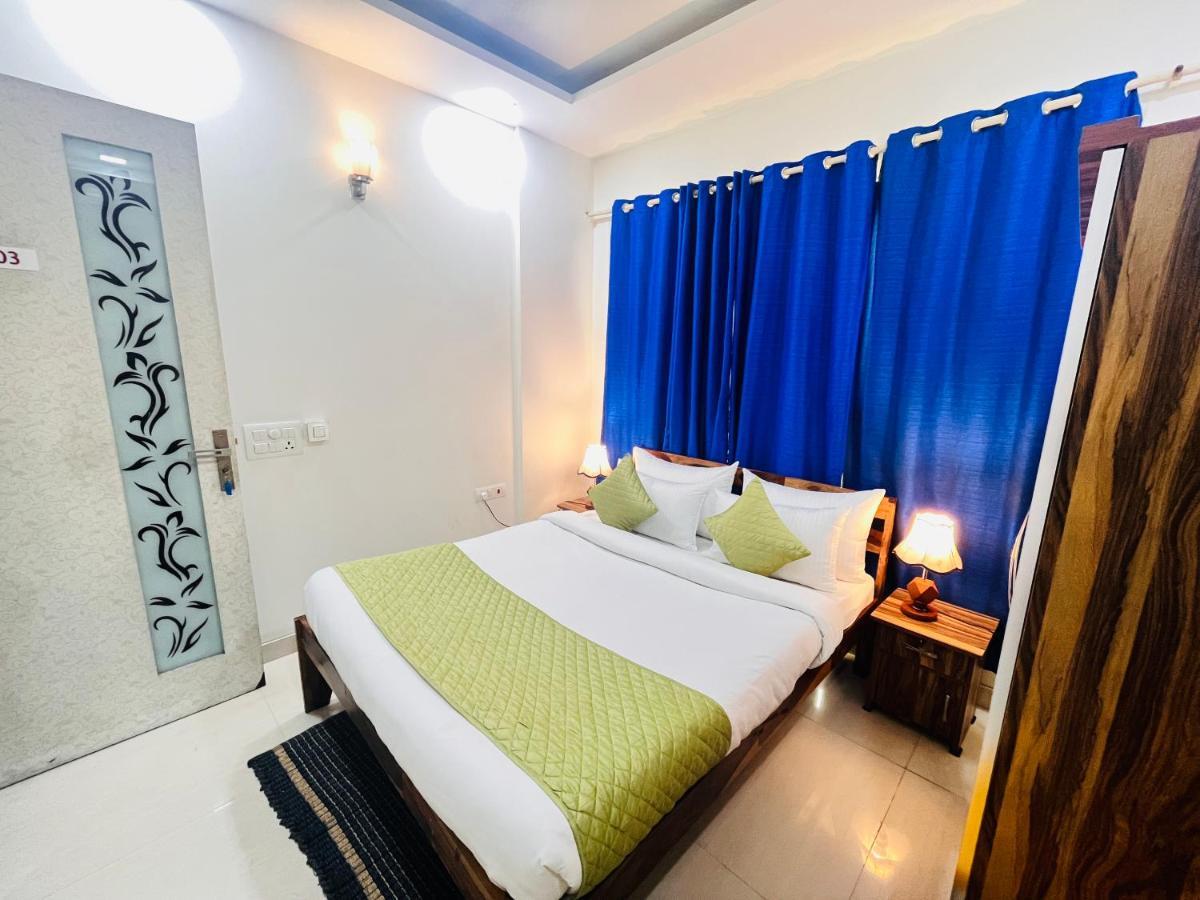 Hotel Park Pride Pitampura New Delhi, Couple Friendly Eksteriør bilde