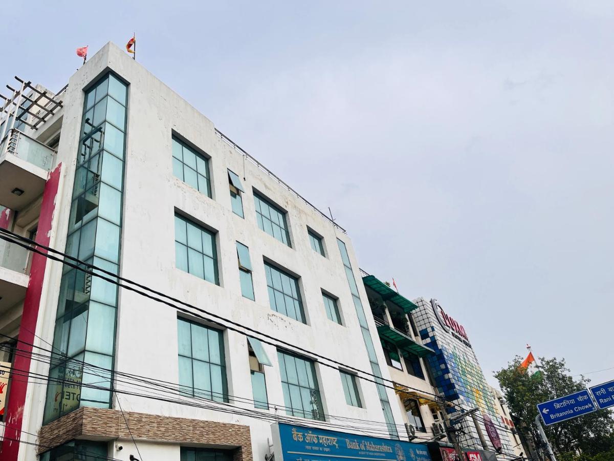 Hotel Park Pride Pitampura New Delhi, Couple Friendly Eksteriør bilde