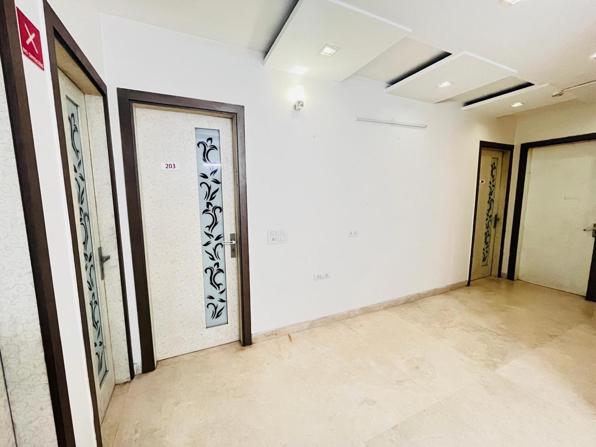 Hotel Park Pride Pitampura New Delhi, Couple Friendly Eksteriør bilde