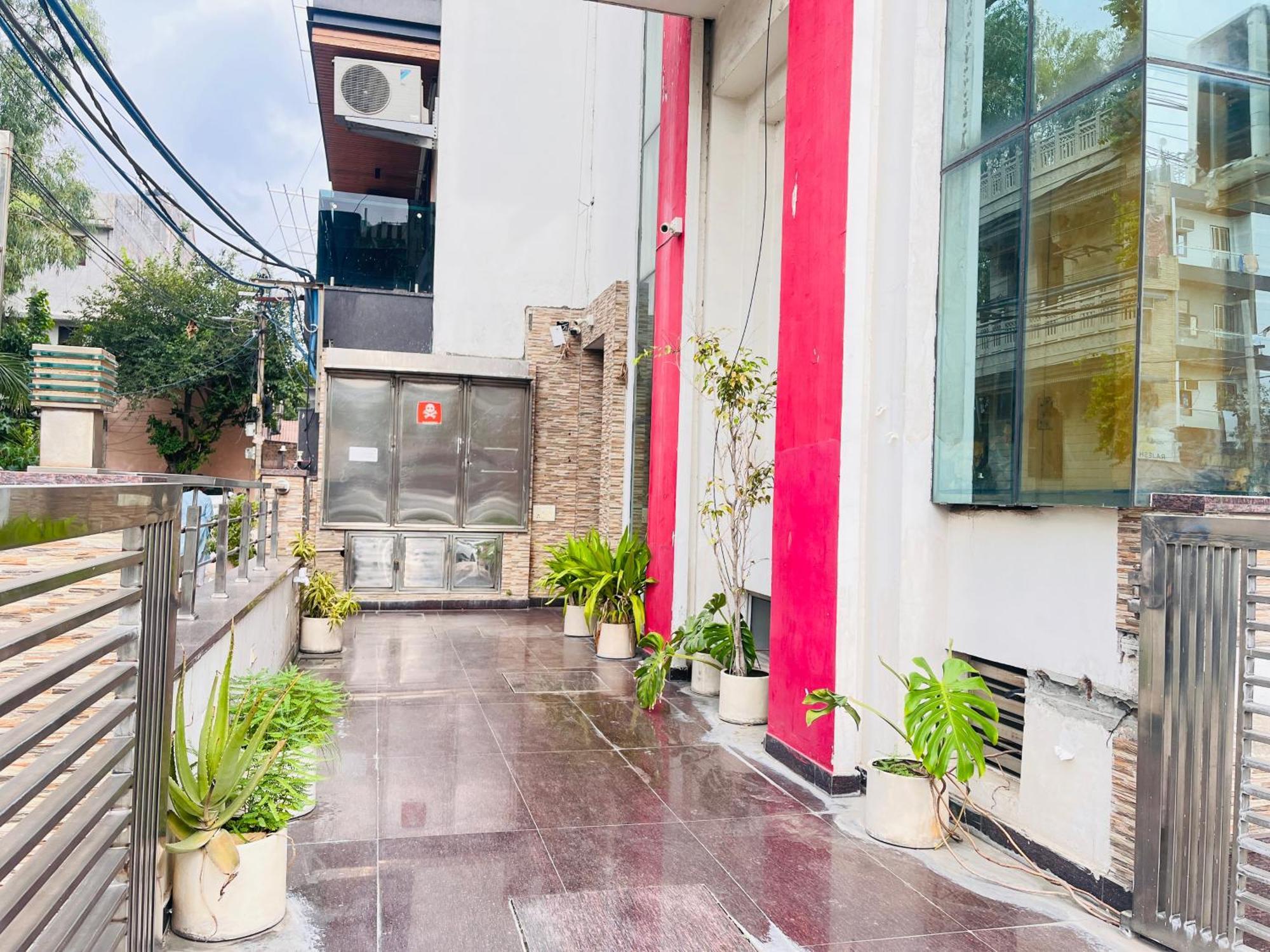 Hotel Park Pride Pitampura New Delhi, Couple Friendly Eksteriør bilde